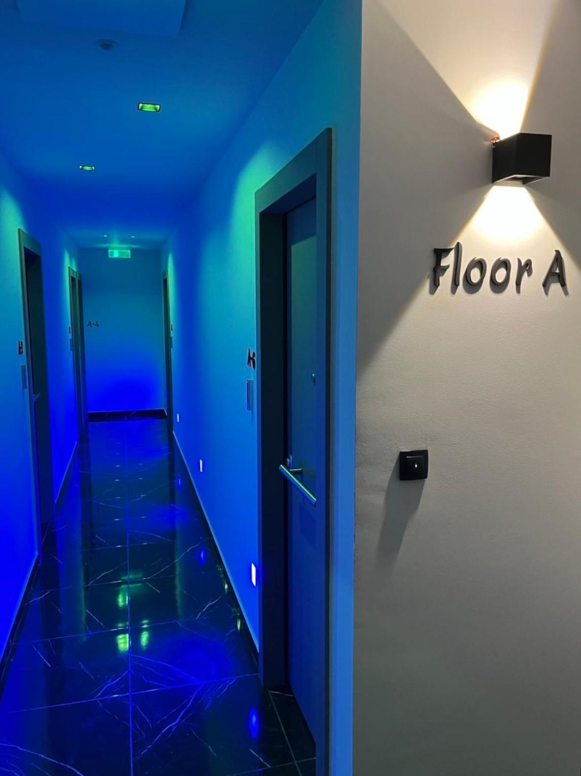 Apartment δ17 &